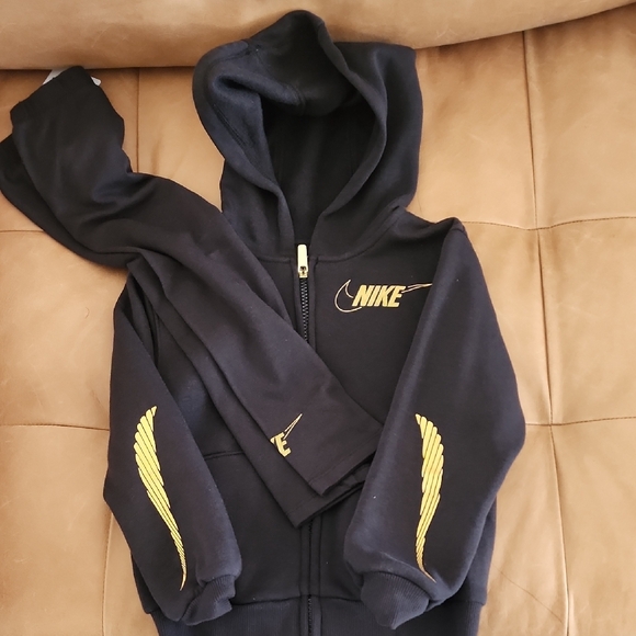 Nike Charcoal 2-Piece Set - Picture 4 of 5